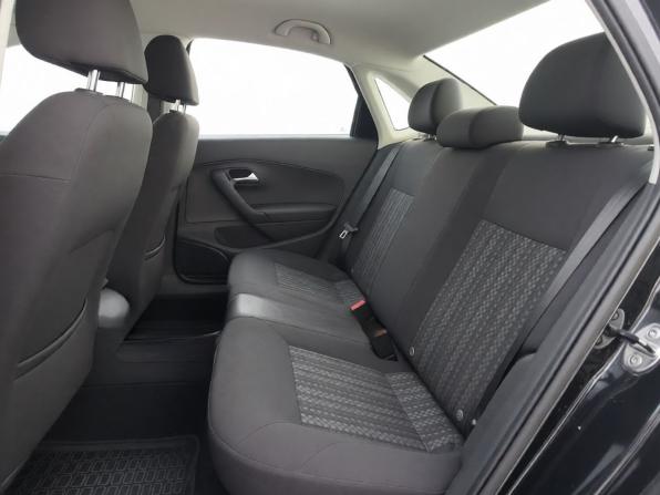 Volkswagen Polo V Рестайлинг с пробегом 2019 года, цена 1 099 000 рублей, 94000 км, седан, Автокод Объявления