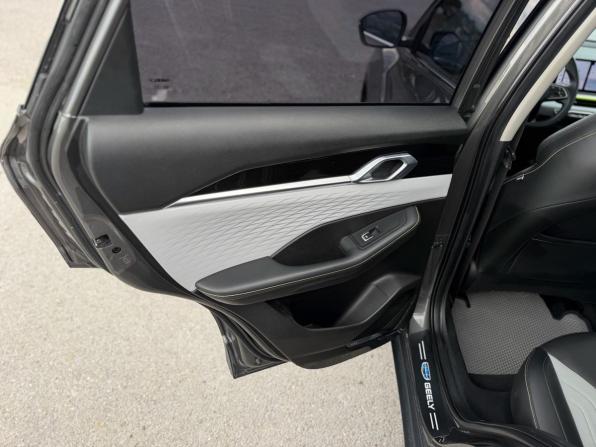 Geely Coolray I Рестайлинг с пробегом 2023 года, цена 2 070 000 рублей, 47300 км, внедорожник, Автокод Объявления