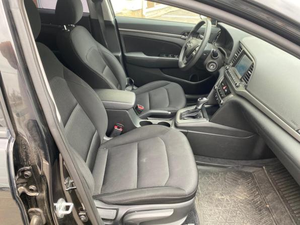 Hyundai Elantra VI (AD) с пробегом 2018 года, цена 1 000 000 рублей, 117500 км, седан, Автокод Объявления