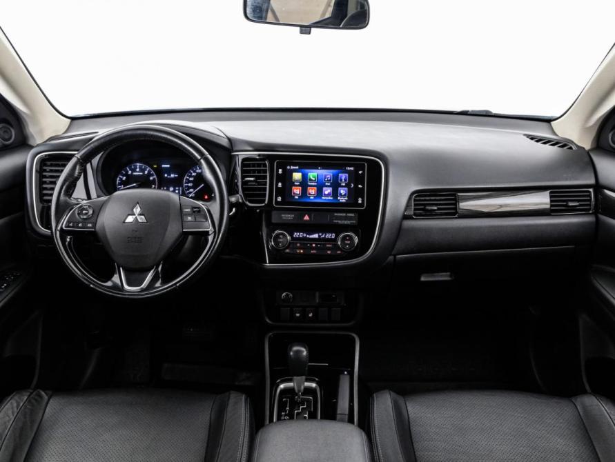 Mitsubishi Outlander III Рестайлинг 2 Санкт-Петербург  - изображение 11