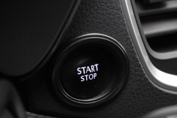 Lada (ВАЗ) Vesta I Рестайлинг (NG) с пробегом 2024 года, цена 1 290 000 рублей, 59876 км, седан, Автокод Объявления