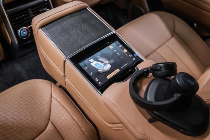 Новый Land Rover Range Rover V 2025 года, цена 23 490 000 рублей, внедорожник, Автокод Объявления