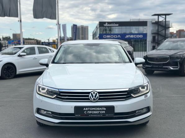 Volkswagen Passat B8 с пробегом 2015 года, цена 1 650 000 рублей, 235001 км, седан, Автокод Объявления