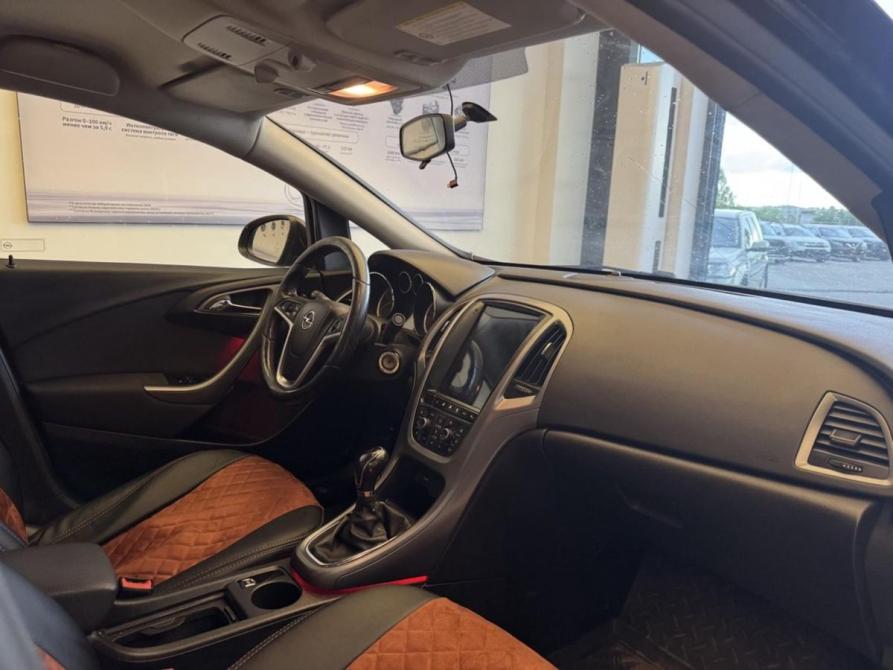 Opel Astra J Рестайлинг Ярославль  - изображение 11