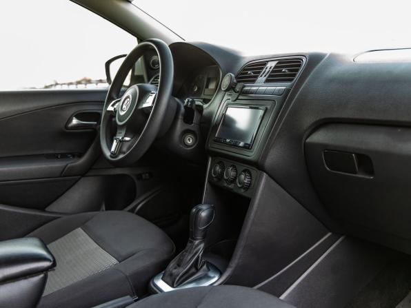 Volkswagen Polo V с пробегом 2013 года, цена 798 000 рублей, 206540 км, седан, Автокод Объявления