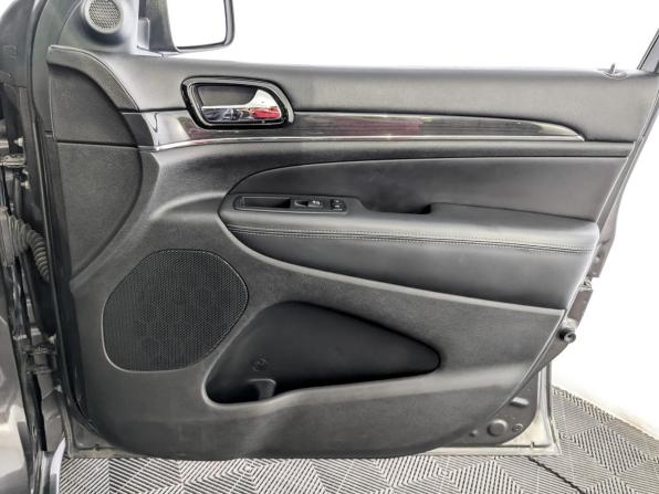 Jeep Grand Cherokee IV (WK2) Рестайлинг с пробегом 2019 года, цена 3 200 000 рублей, 200644 км, внедорожник, Автокод Объявления