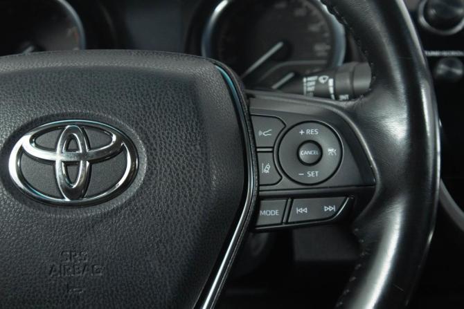 Toyota Camry VIII (XV70) Рестайлинг с пробегом 2020 года, цена 2 399 000 рублей, 219000 км, седан, Автокод Объявления