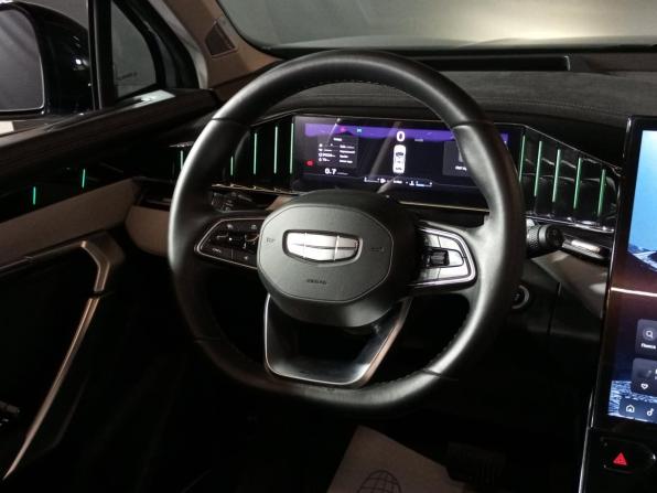 Geely Atlas II с пробегом 2024 года, цена 2 890 000 рублей, 59337 км, внедорожник, Автокод Объявления