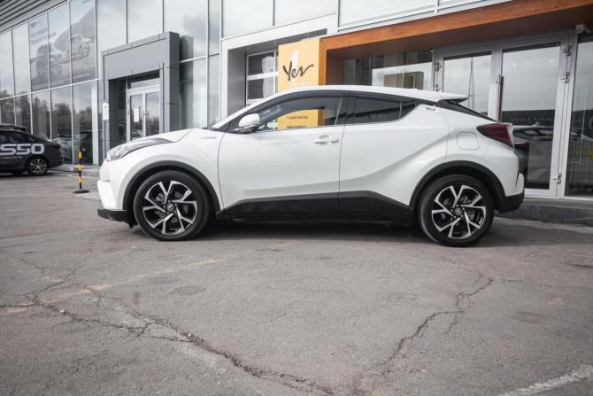 Toyota C-HR I с пробегом 2018 года, цена 1 899 000 рублей, 78816 км, внедорожник, Автокод Объявления