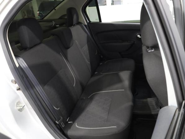 Renault Logan II Рестайлинг с пробегом 2020 года, цена 1 070 000 рублей, 153605 км, седан, Автокод Объявления