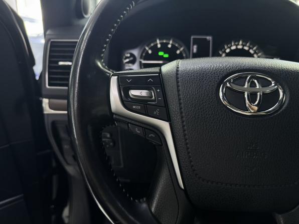 Toyota Land Cruiser 200 Series Рестайлинг 2 с пробегом 2020 года, цена 9 050 000 рублей, 92876 км, внедорожник, Автокод Объявления