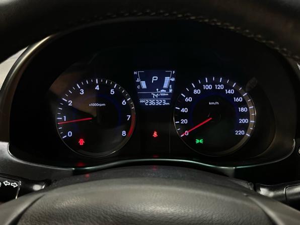Hyundai Solaris I с пробегом 2013 года, цена 730 000 рублей, 236322 км, седан, Автокод Объявления