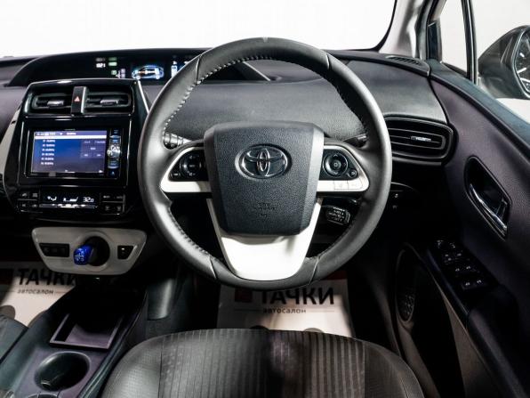 Toyota Prius IV (XW50) с пробегом 2016 года, цена 1 100 000 рублей, 178474 км, лифтбек, Автокод Объявления