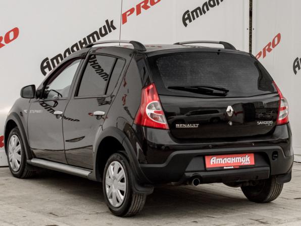 Renault Sandero I с пробегом 2014 года, цена 650 000 рублей, 225884 км, хэтчбек, Автокод Объявления