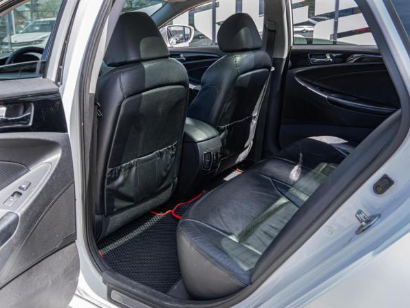 Hyundai Sonata VI (YF) с пробегом 2012 года, цена 999 000 рублей, 324459 км, седан, Автокод Объявления
