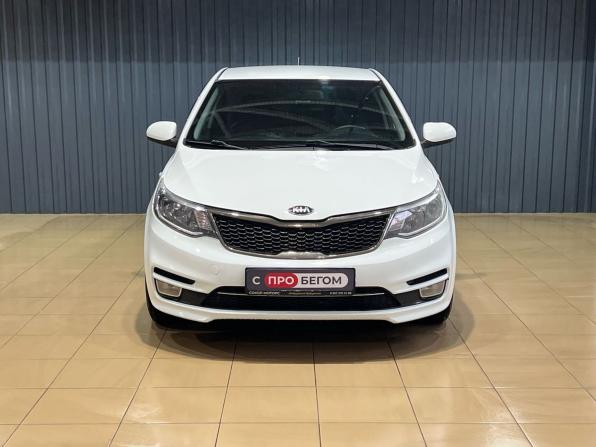 Kia Rio III Рестайлинг с пробегом 2015 года, цена 859 900 рублей, 169000 км, седан, Автокод Объявления