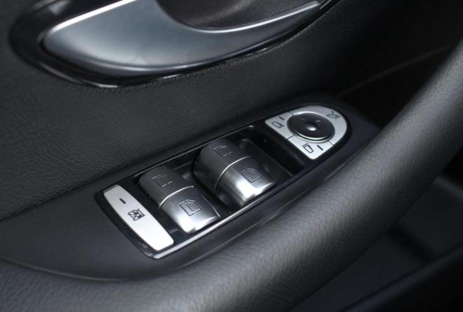 Mercedes-Benz E-Класс V (W213 S213 C238) с пробегом 2016 года, цена 2 080 000 рублей, 209126 км, седан, Автокод Объявления