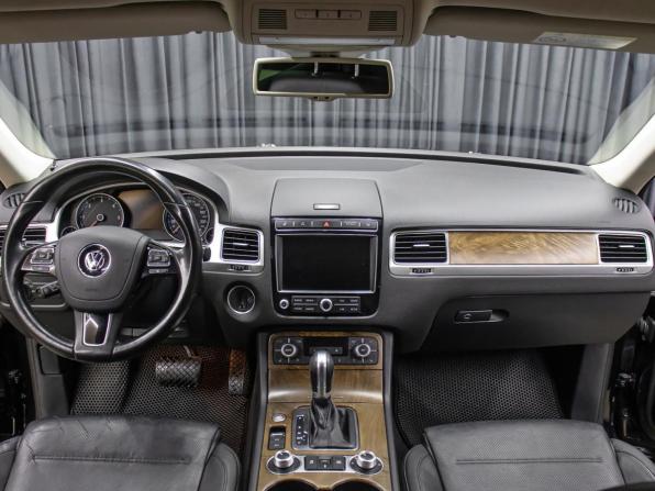 Volkswagen Touareg II Рестайлинг с пробегом 2015 года, цена 3 498 000 рублей, 120300 км, внедорожник, Автокод Объявления