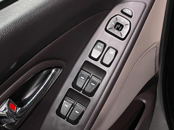 Hyundai ix35 I с пробегом 2011 года, цена 1 225 000 рублей, 217359 км, внедорожник, Автокод Объявления