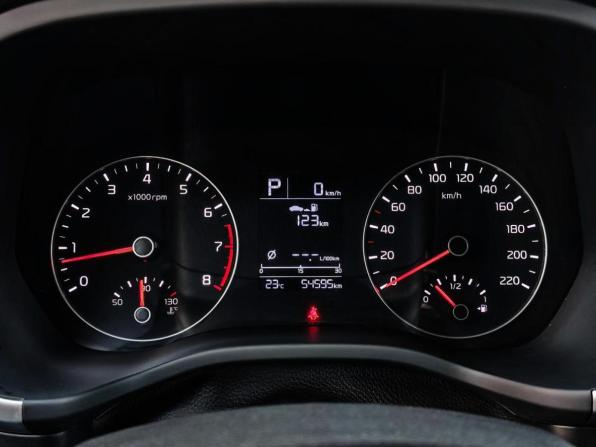 Kia Rio IV Рестайлинг с пробегом 2021 года, цена 1 800 000 рублей, 54595 км, седан, Автокод Объявления