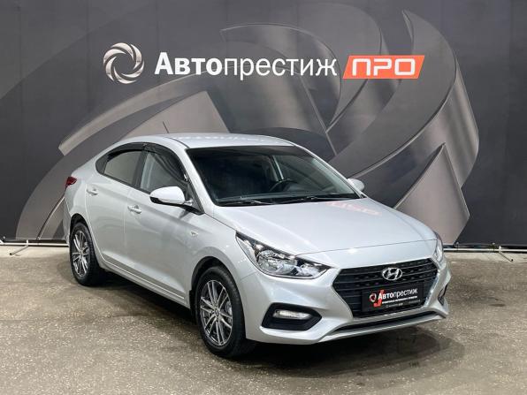 Hyundai Solaris II с пробегом 2018 года, цена 1 225 000 рублей, 65549 км, седан, Автокод Объявления