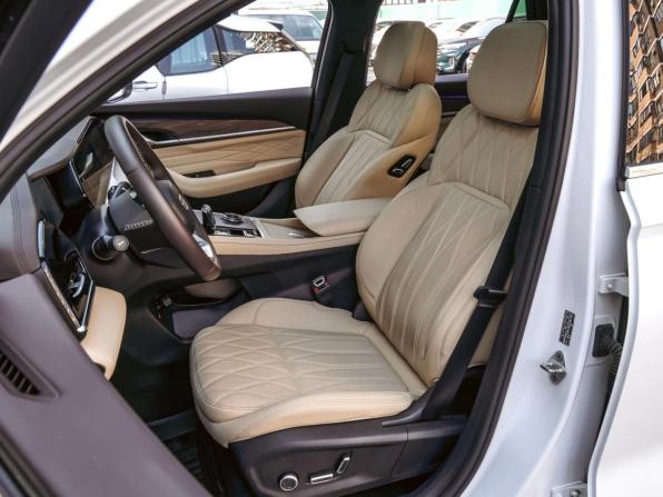 Geely Monjaro I Рестайлинг с пробегом 2024 года, цена 3 648 000 рублей, 28008 км, внедорожник, Автокод Объявления