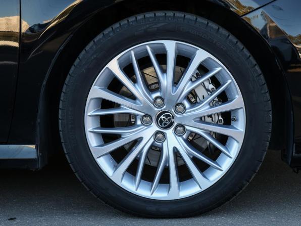 Toyota Camry VIII (XV70) с пробегом 2019 года, цена 3 300 000 рублей, 105673 км, седан, Автокод Объявления