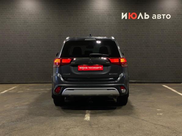 Mitsubishi Outlander III Рестайлинг 3 с пробегом 2019 года, цена 2 300 000 рублей, 61127 км, внедорожник, Автокод Объявления