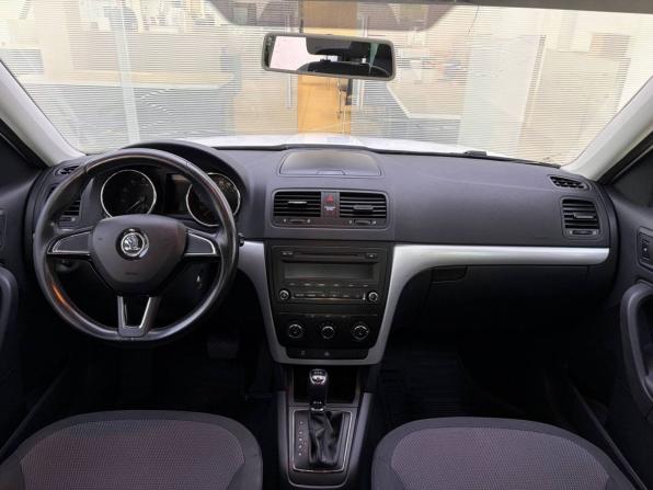 Skoda Yeti I Рестайлинг с пробегом 2014 года, цена 1 220 000 рублей, 166016 км, внедорожник, Автокод Объявления