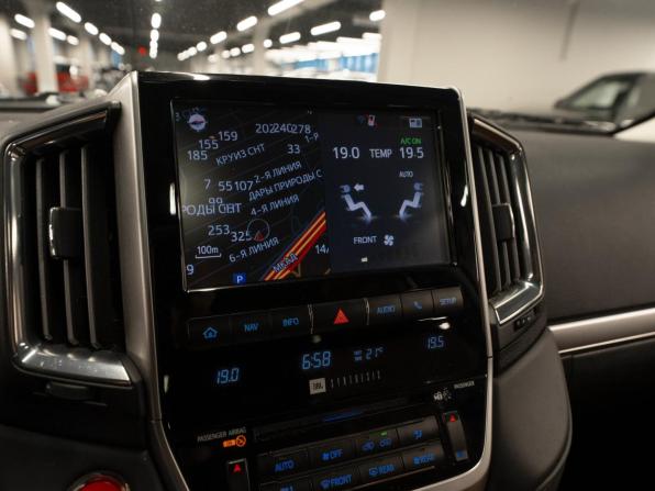 Toyota Land Cruiser 200 Series Рестайлинг 2 с пробегом 2021 года, цена 7 490 000 рублей, 153950 км, внедорожник, Автокод Объявления