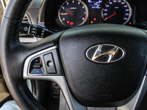 Hyundai Solaris I Рестайлинг с пробегом 2016 года, цена 982 900 рублей, 147150 км, седан, Автокод Объявления
