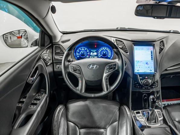 Hyundai Grandeur V с пробегом 2013 года, цена 1 597 000 рублей, 105000 км, седан, Автокод Объявления