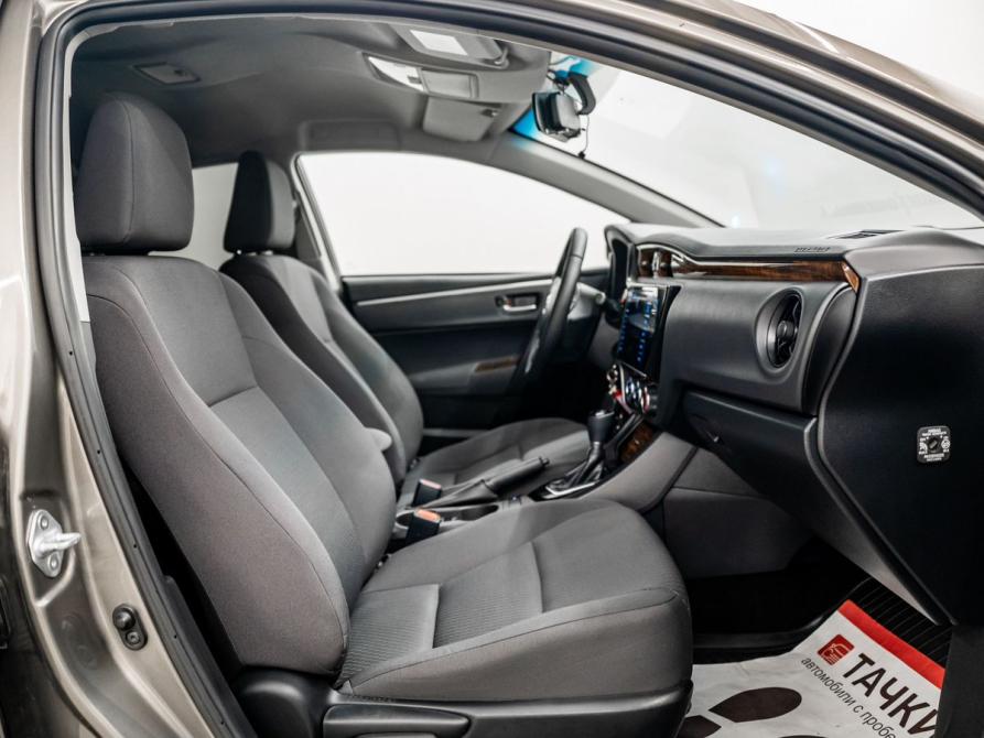 Toyota Corolla XI (E160 E170 E180) Рестайлинг 1 Красноярск  - изображение 7