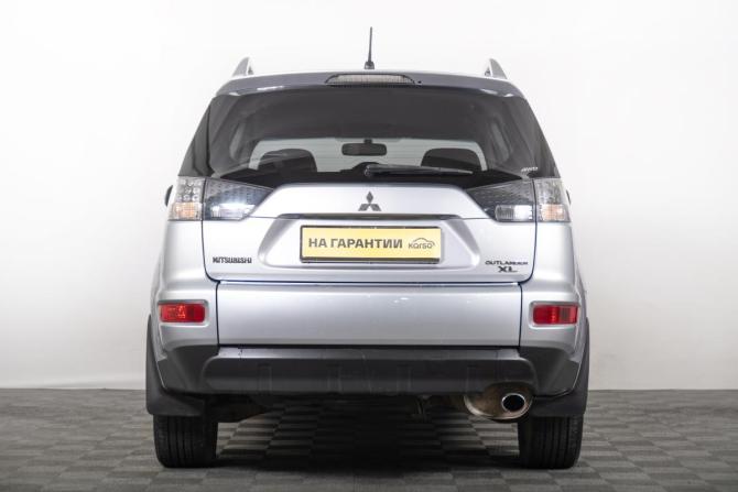 Mitsubishi Outlander II Рестайлинг с пробегом 2010 года, цена 1 459 000 рублей, 171000 км, внедорожник, Автокод Объявления