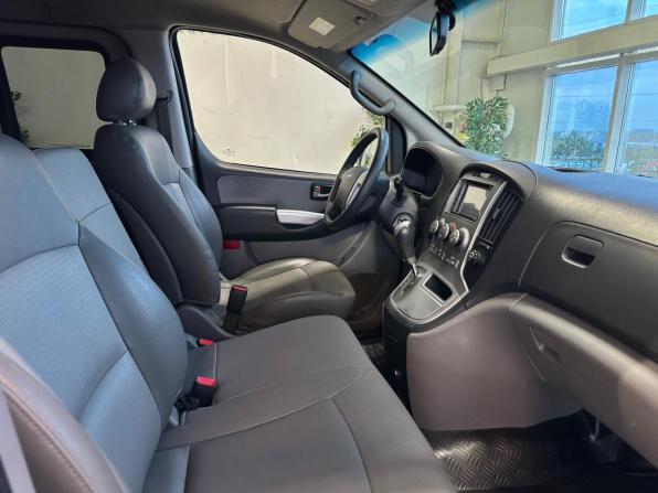 Hyundai Grand Starex I с пробегом 2011 года, цена 1 645 000 рублей, 201000 км, минивэн, Автокод Объявления