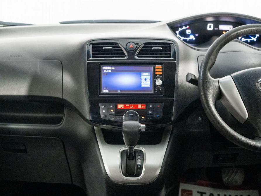 Nissan Serena IV (C26) Иркутск  - изображение 13