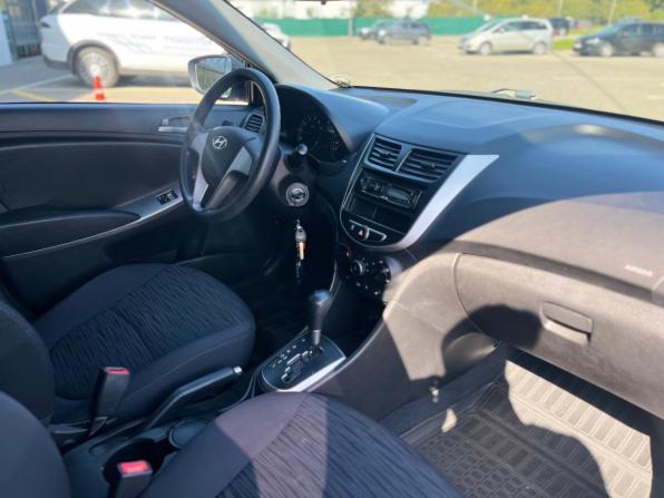 Hyundai Solaris I Рестайлинг с пробегом 2015 года, цена 925 000 рублей, 83988 км, седан, Автокод Объявления