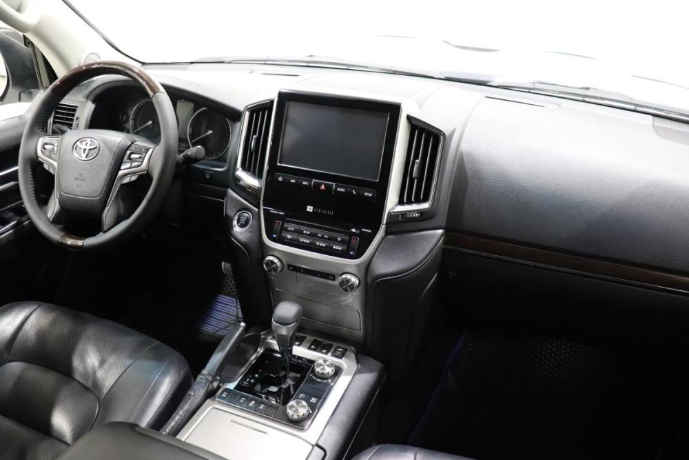 Toyota Land Cruiser 200 Series Рестайлинг 2 Иркутск  - изображение 13
