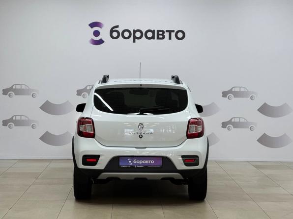 Renault Sandero II Рестайлинг с пробегом 2021 года, цена 1 320 000 рублей, 66662 км, хэтчбек, Автокод Объявления