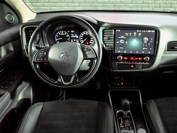 Mitsubishi Outlander III Рестайлинг 3 с пробегом 2021 года, цена 3 100 000 рублей, 23431 км, внедорожник, Автокод Объявления