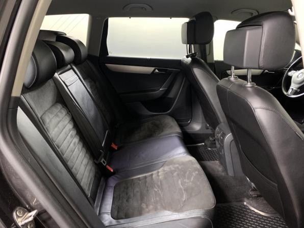 Volkswagen Passat B7 с пробегом 2011 года, цена 899 000 рублей, 310811 км, седан, Автокод Объявления
