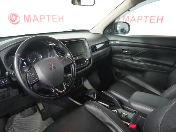 Mitsubishi Outlander III Рестайлинг 2 с пробегом 2017 года, цена 1 995 000 рублей, 130250 км, внедорожник, Автокод Объявления