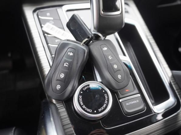 Geely Atlas Pro с пробегом 2024 года, цена 2 100 000 рублей, 57675 км, внедорожник, Автокод Объявления