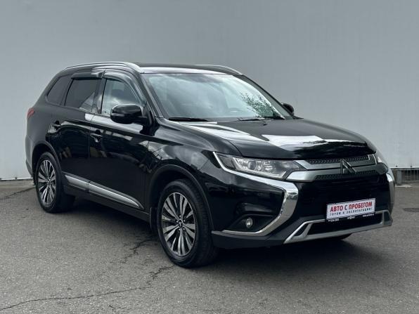 Mitsubishi Outlander III Рестайлинг 3 с пробегом 2021 года, цена 1 950 000 рублей, 130000 км, внедорожник, Автокод Объявления
