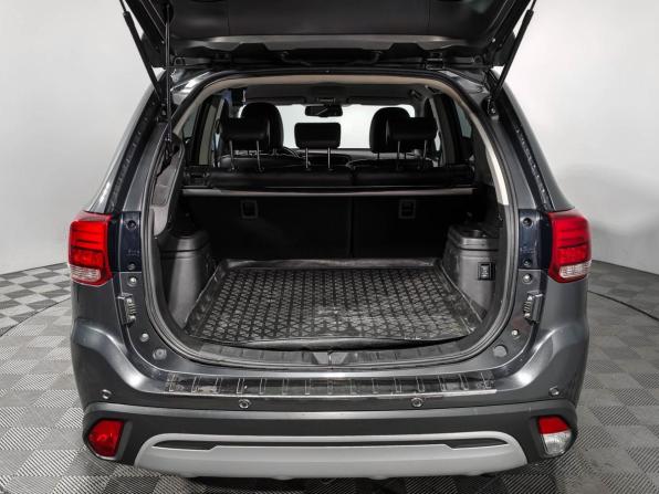 Mitsubishi Outlander III Рестайлинг 3 с пробегом 2018 года, цена 1 840 000 рублей, 173264 км, внедорожник, Автокод Объявления