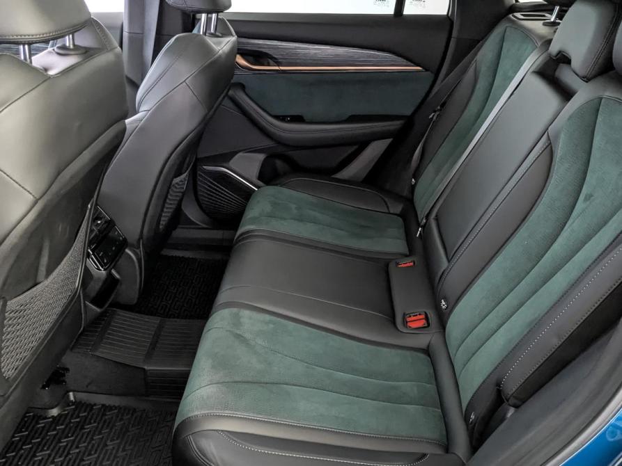 Geely Monjaro I Москва  - изображение 17