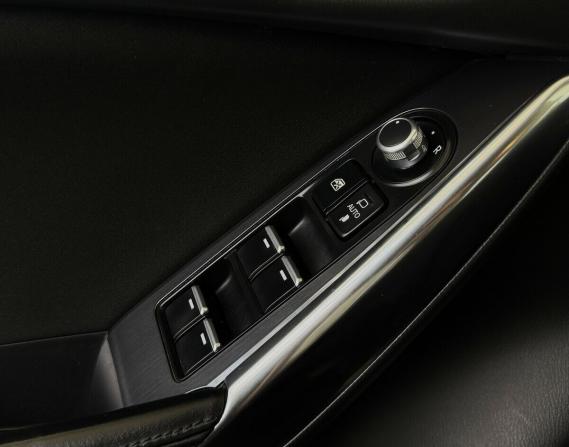 Mazda 6 III (GJ) Рестайлинг с пробегом 2018 года, цена 1 975 000 рублей, 94692 км, седан, Автокод Объявления