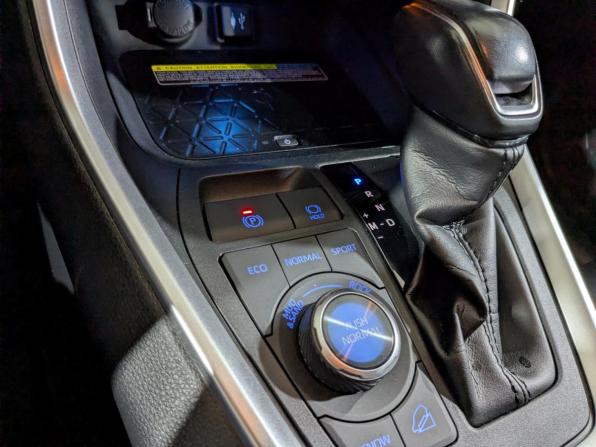 Toyota RAV4 V (XA50) с пробегом 2020 года, цена 3 250 000 рублей, 63287 км, внедорожник, Автокод Объявления