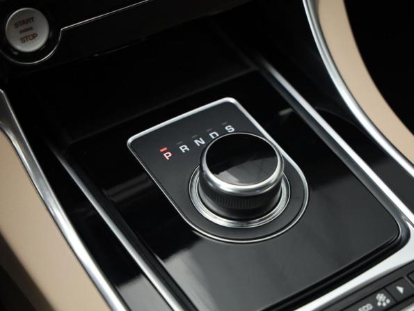 Jaguar XE I с пробегом 2017 года, цена 1 875 000 рублей, 104665 км, седан, Автокод Объявления