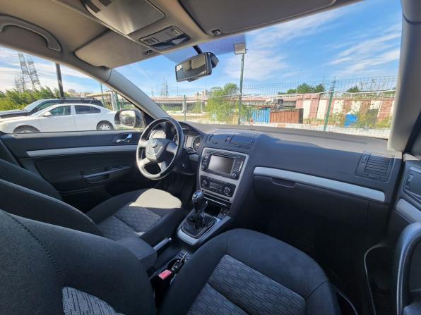 Skoda Octavia II (A5) Рестайлинг с пробегом 2012 года, цена 799 000 рублей, 150200 км, лифтбек, Автокод Объявления